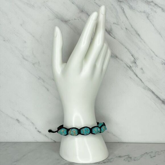 Faux Turquoise Skull Beaded Adjustable Bracelet - Picture 2 of 8